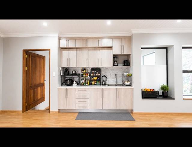 5 BEDROOM HOUSE FOR SALE IN MIDSTREAM RIDGE